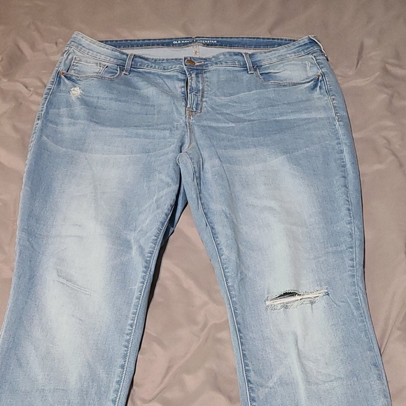 Women's Old Navy Rockstar jeans - Picture 2 of 2